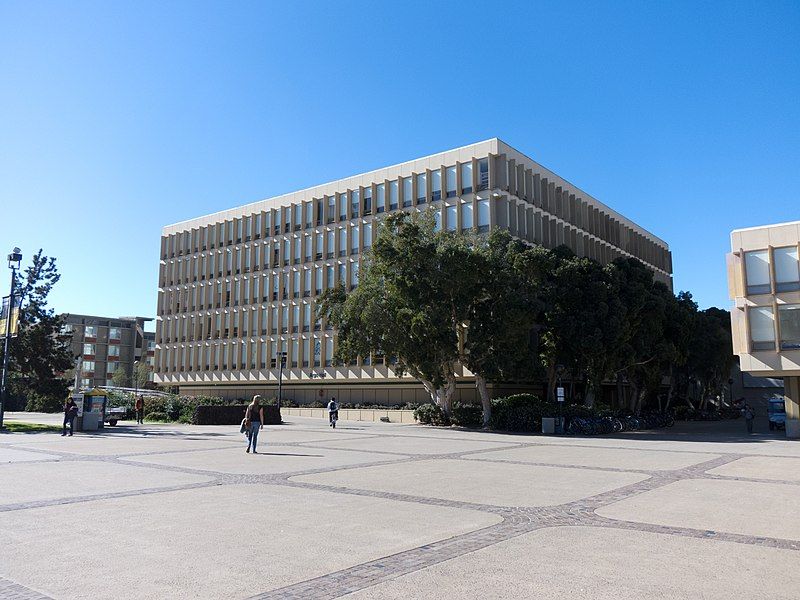 File:Argo Hall.jpg