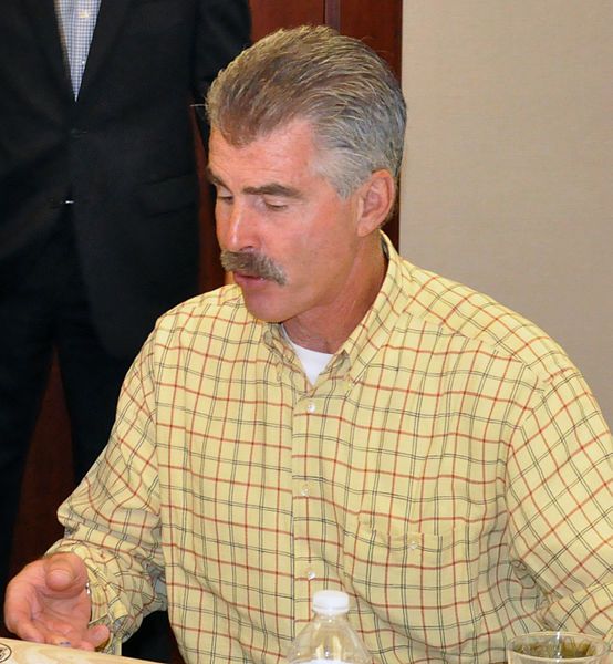 File:Bill Buckner.jpg