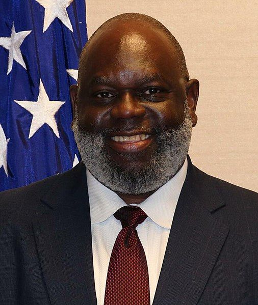 File:Carlton Reeves (cropped).jpg