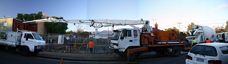 File:Concrete pumper.jpg