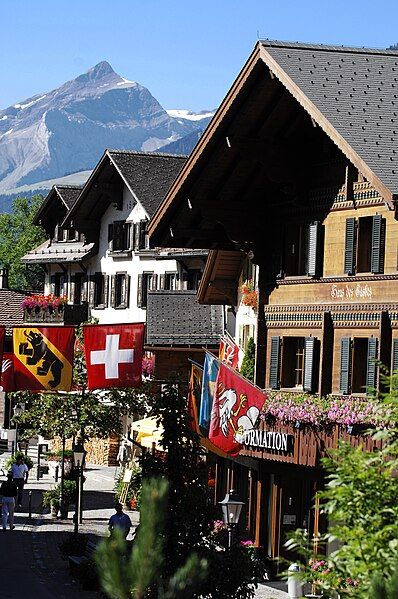 File:GstaadPromenade.jpg