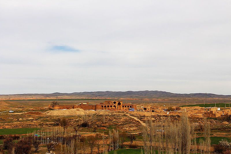 File:Jamalabad-caravanserai.jpg