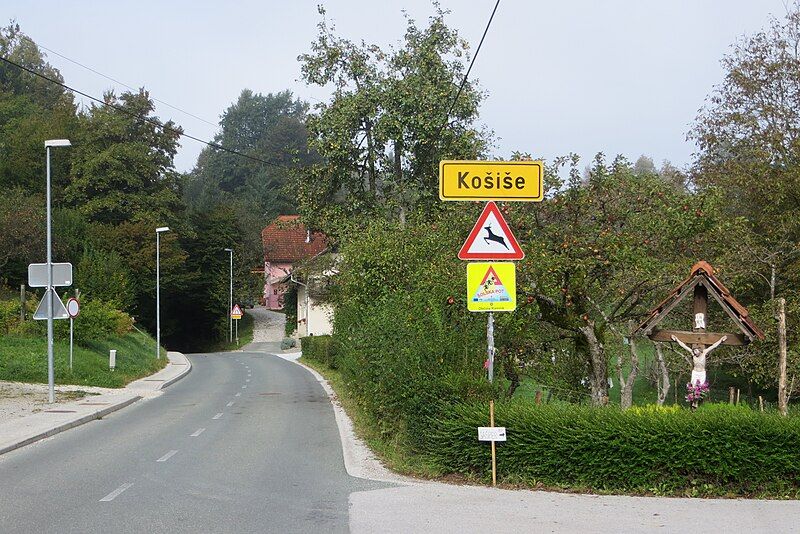 File:Kosise Slovenia 1.jpg