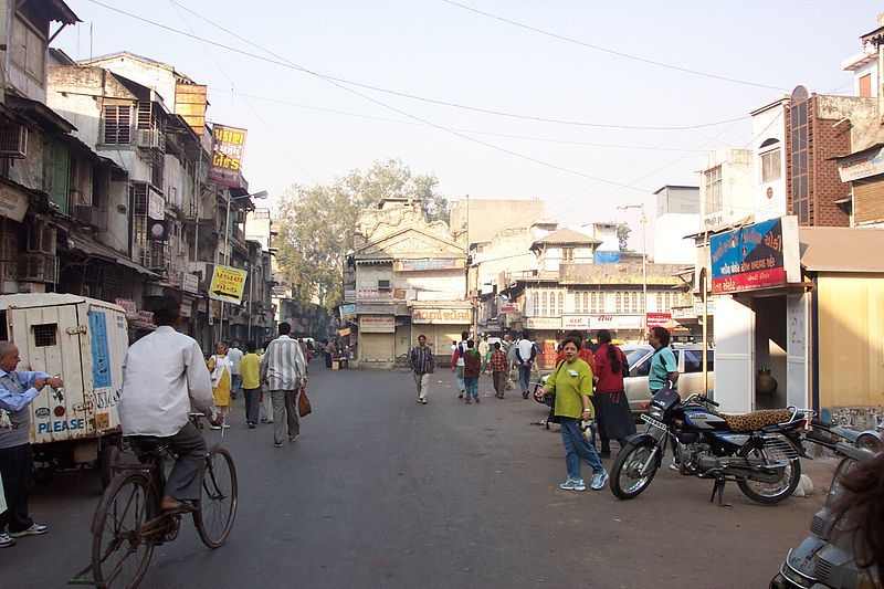 File:Manek Chowk.JPG