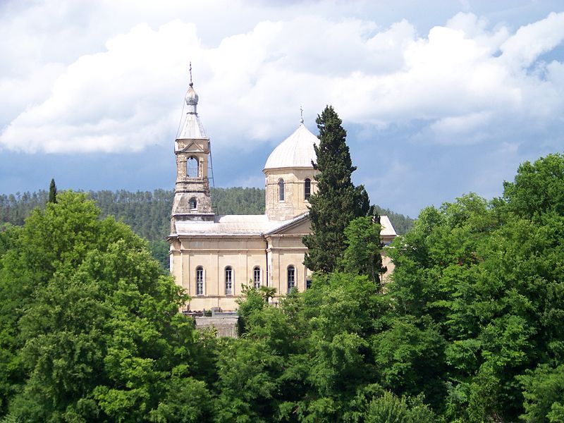 File:Mtsvanekvavila church.jpg