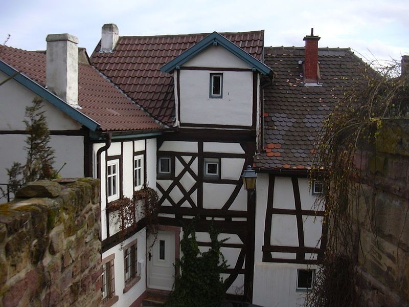 File:Neuleiningen Fachwerkhaus Obergasse.JPG