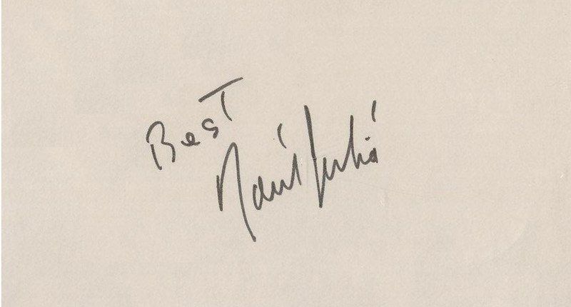 File:Raúl Juliá signature.jpg