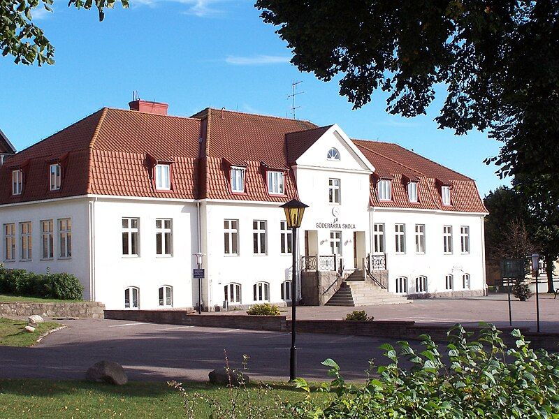 File:Söderåkra skola.jpg