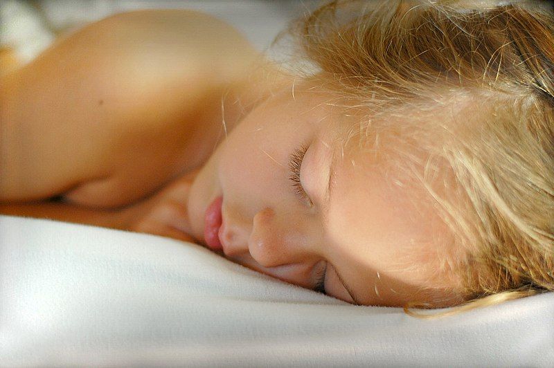 File:Sleeping-girl.jpg