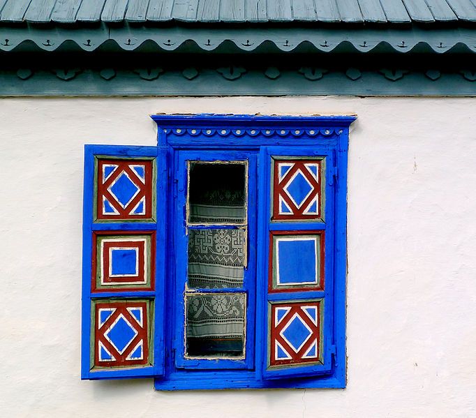 File:Window.Romania1.jpg