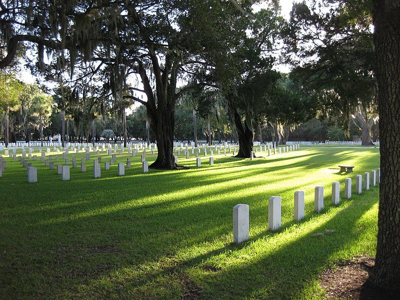 File:BeaufortCemeteryTwilight.jpg