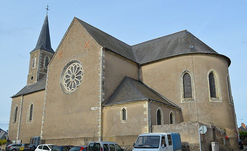 File:Beaulieu-sur-Layon - Eglise.jpg