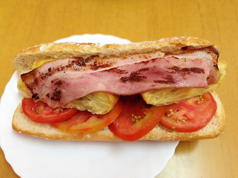 File:Bocadillo Español.jpg