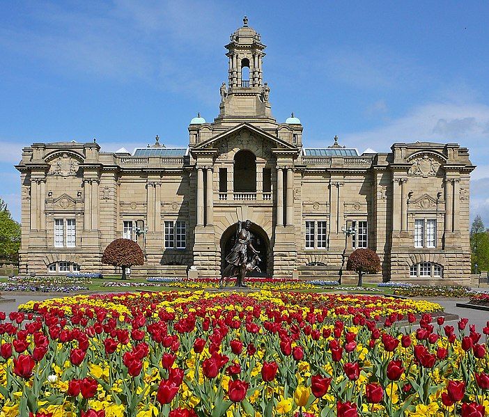 File:Cartwright Hall.jpg