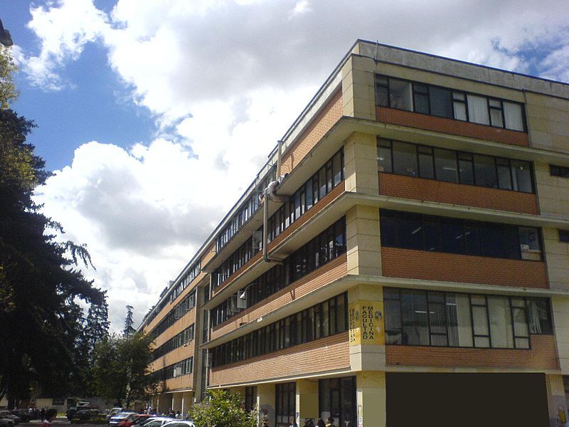 File:FacultaddemedicinaUNAL.jpg