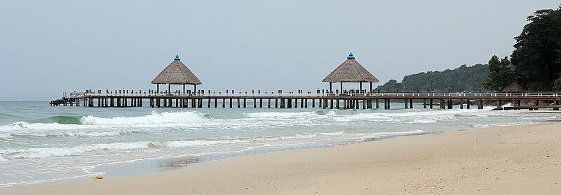 File:Independence beach. Sihanoukville.jpg