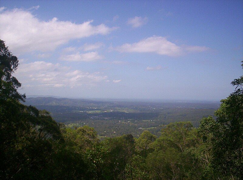 File:Looking-towards-Glass-House-Mountains-from-Camp-Mountain.jpg