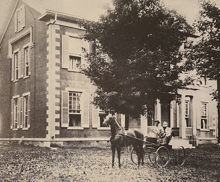 File:Old Oaks Mansion.jpg