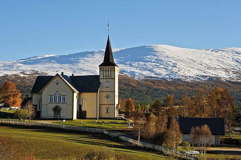 File:Os kirke (2010.09.26).jpg