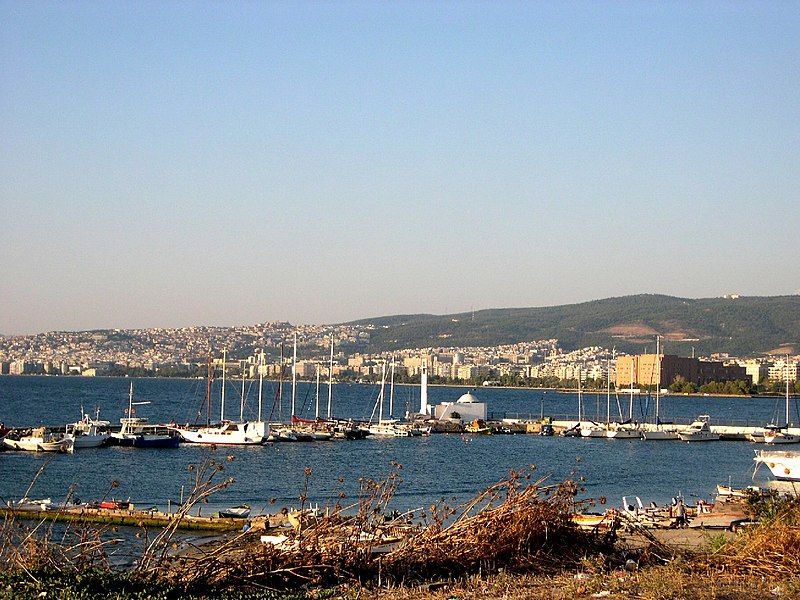 File:Thessaloniki from Karabournaki.jpg