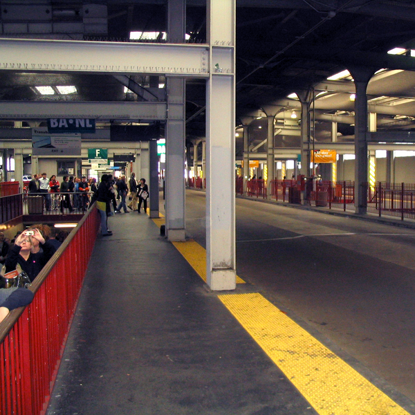 File:Transbayterminalbusdeck.png