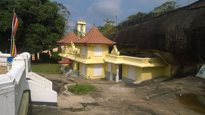 File:Aluthepola Vihara.jpg