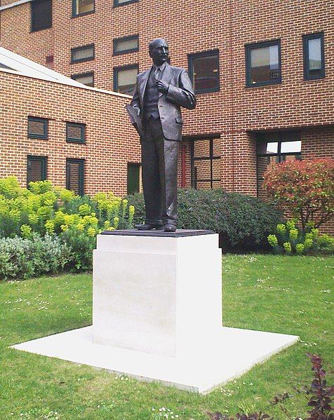 File:Attlee QMUL 1.jpg