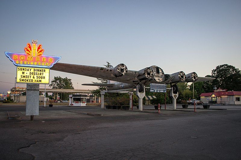 File:Bomber Restaurant.jpg