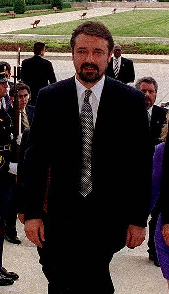 File:Branko Crvenkovski 1998.jpg