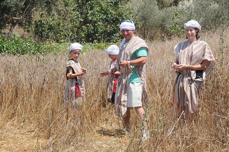 File:Bread Basket Activity.jpg