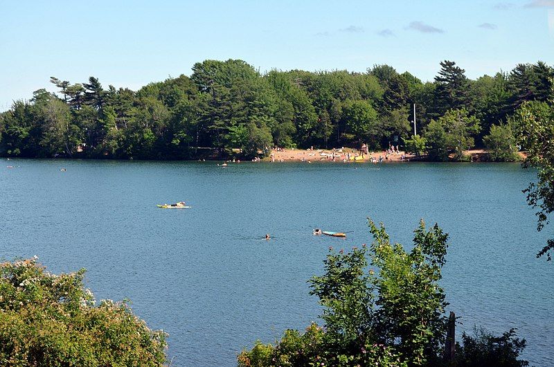 File:Chocolate Lake.jpg