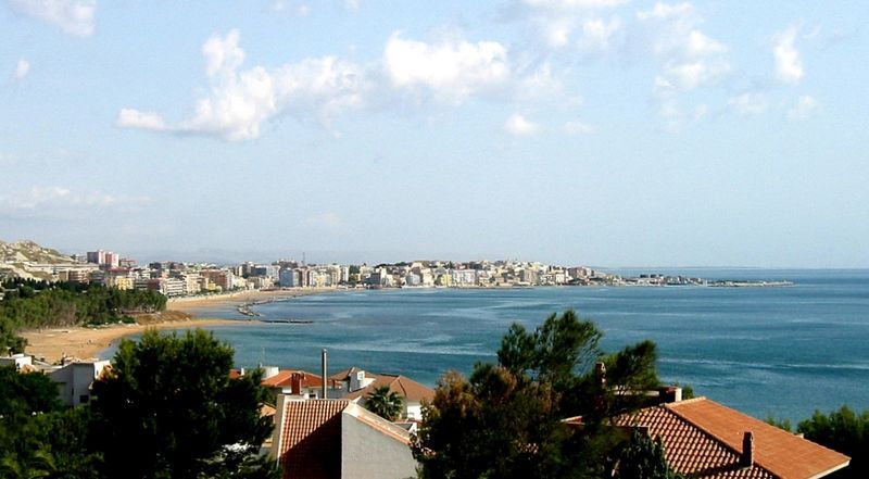 File:Crotone Lungomare.jpg