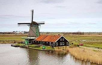 De Zoeker, an oil windmill built in 1672 and still in operation, located in Zaanstad, Netherlands.