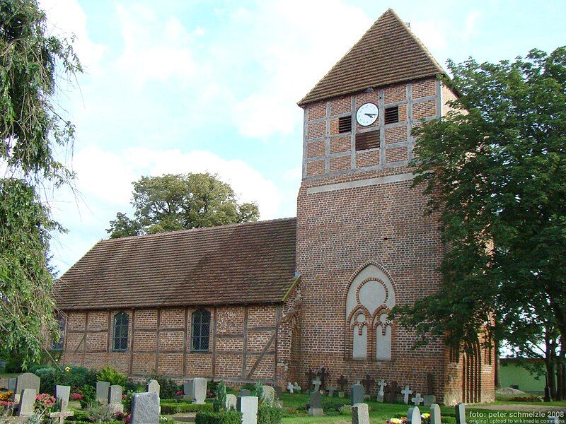 File:Juergenstorf-dorfkirche.jpg