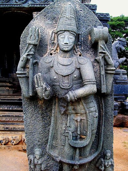 File:Kakatiya sculptures, Warangal.JPG