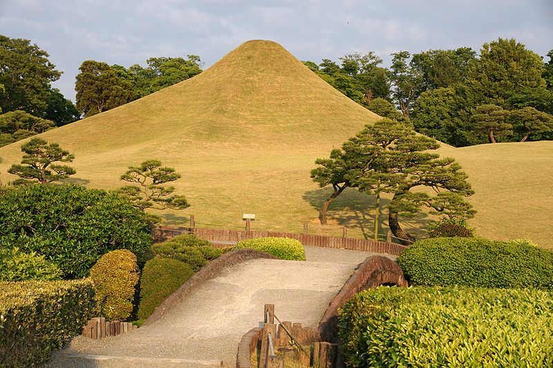 File:Kumamoto Suizenji-jojuen06n4272.jpg