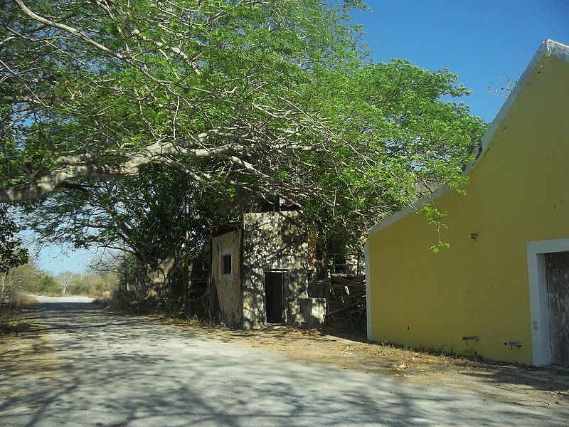 File:Misnebalam, Yucatán (13).jpg