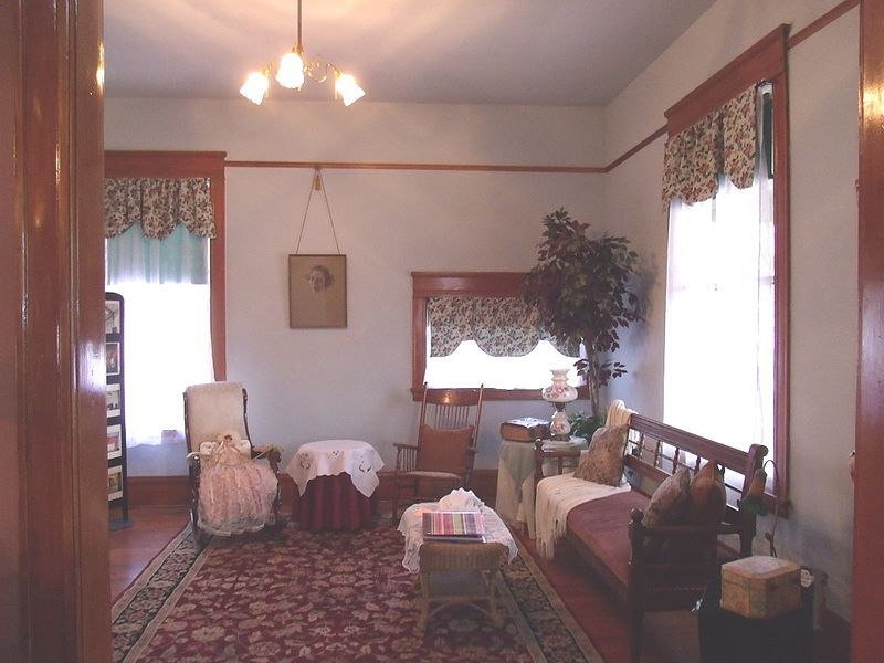 File:Phoenix-Smurthwaite House-1897-Living room.JPG