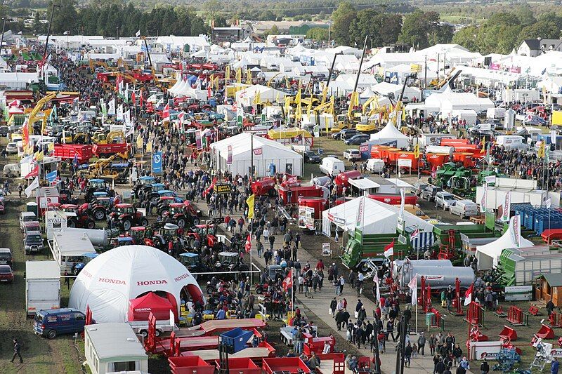 File:PloughingCarlow.jpg