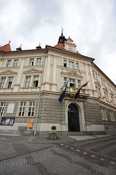 File:Rathaus, Wolfsberg.JPG