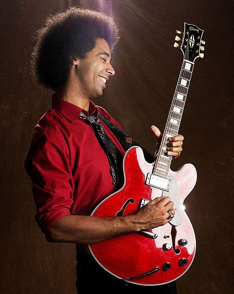 File:Selwyn Birchwood.jpg