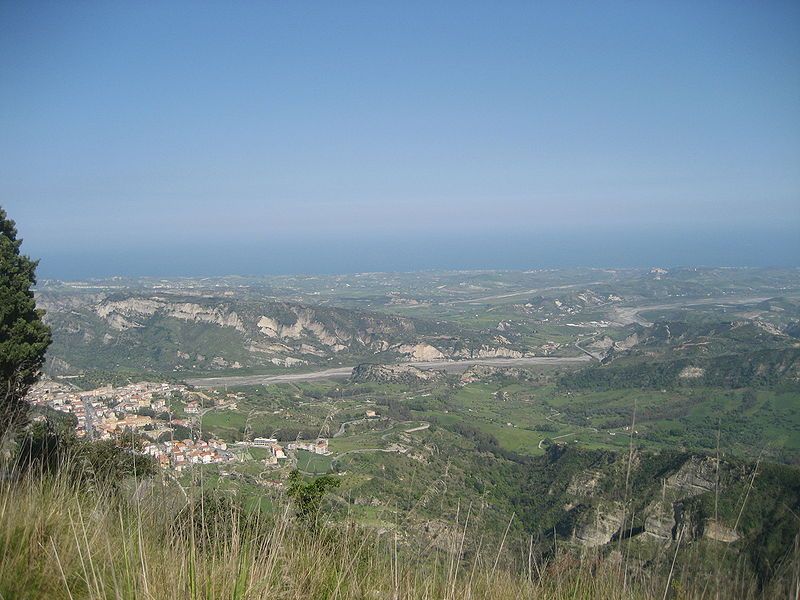 File:Stilaro (calabria).jpg