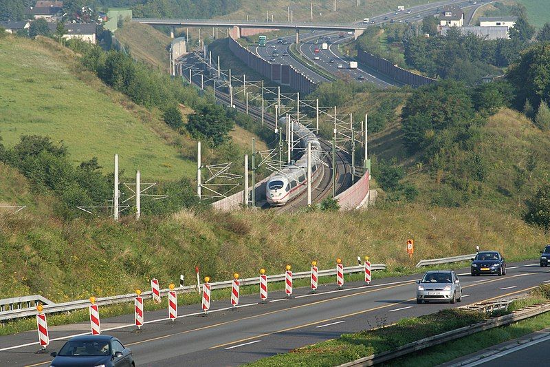 File:Verkehrswegebündelung KRM.jpg