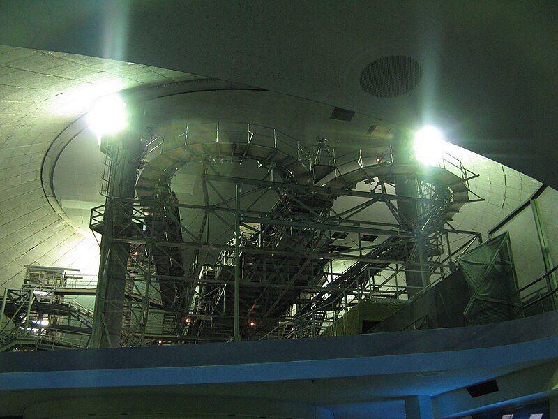 File:WDW SpaceMountain LightsOn.jpg