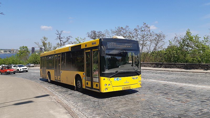 File:Bus in Kyiv.jpg