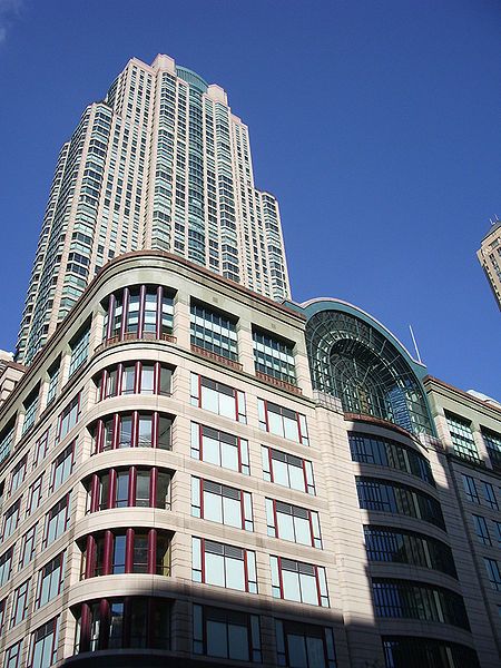 File:Chicago Place.JPG