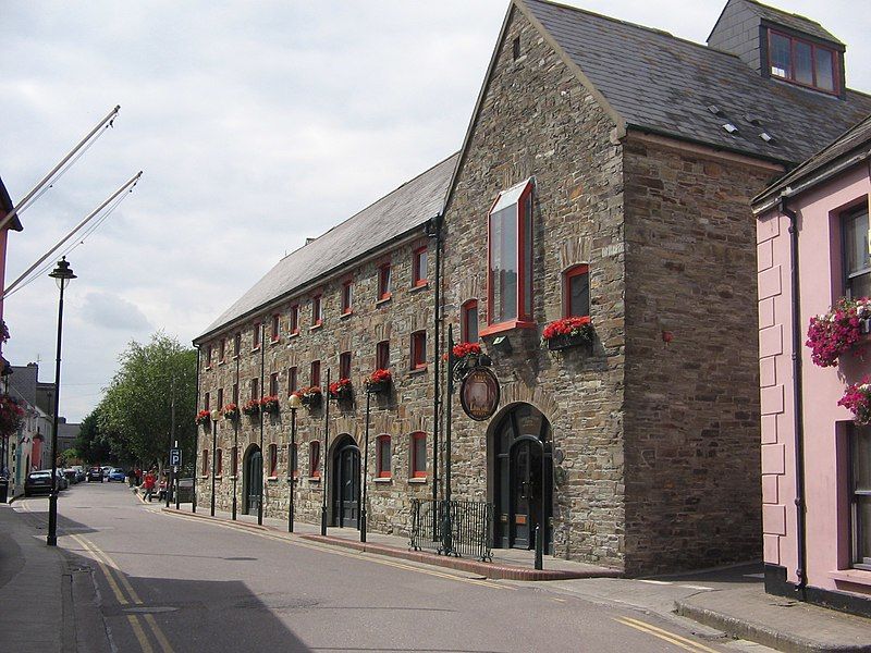 File:Clonakilty-libraryfront.jpg