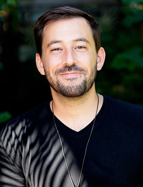 File:David Pramik (cropped).jpg