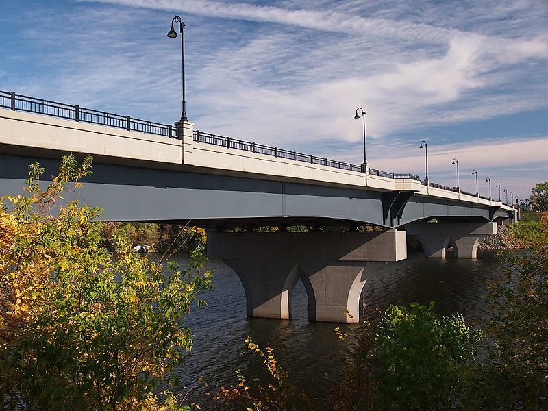 File:Granite City Crossing.jpg