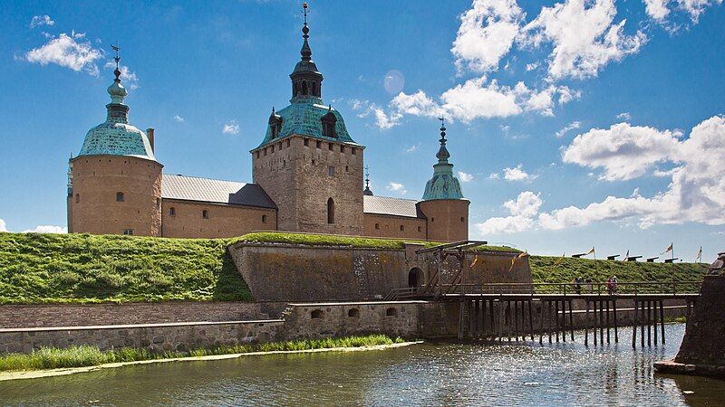 File:Kalmar Slott Aug2011.jpg